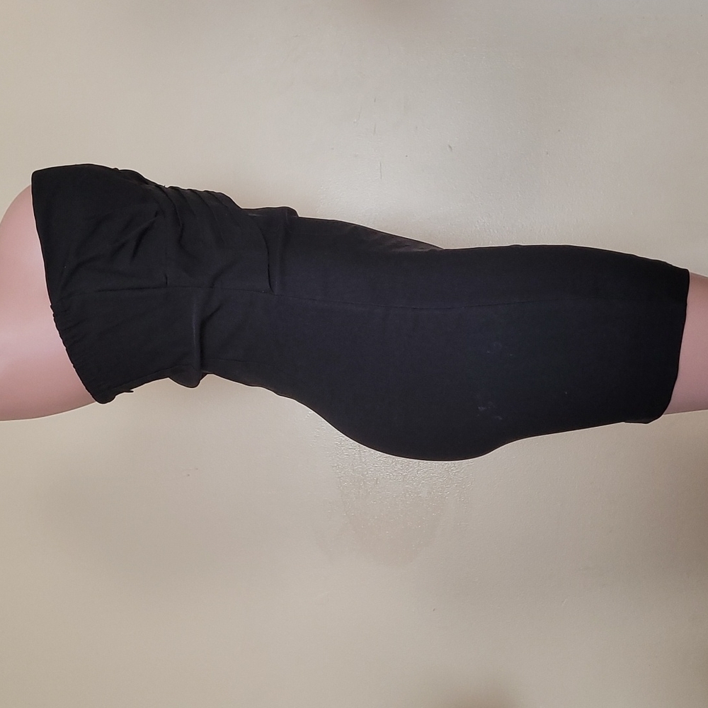 🔴30%🔴 OFF!A beautiful LBD dress. Strapless and nice for formal ball's! 😆 🚭